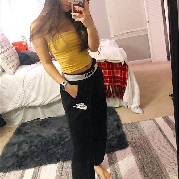 Brandy Melville Tops - Brandy Melville Tube Top